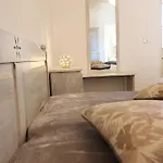 Διαμέρισμα Casa Black Magic *