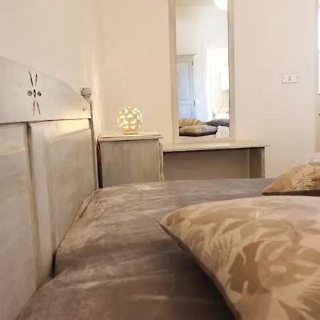 Apartment Casa Black Magic *